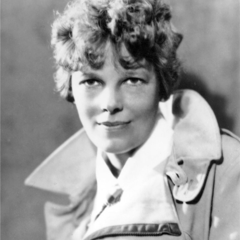 La aviadora Amelia Earhart pudo vivir como una náufraga en un isla hasta que murió