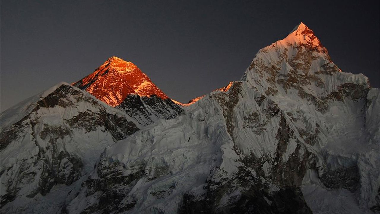 Reportajes y fotografías de Everest en National Geographic