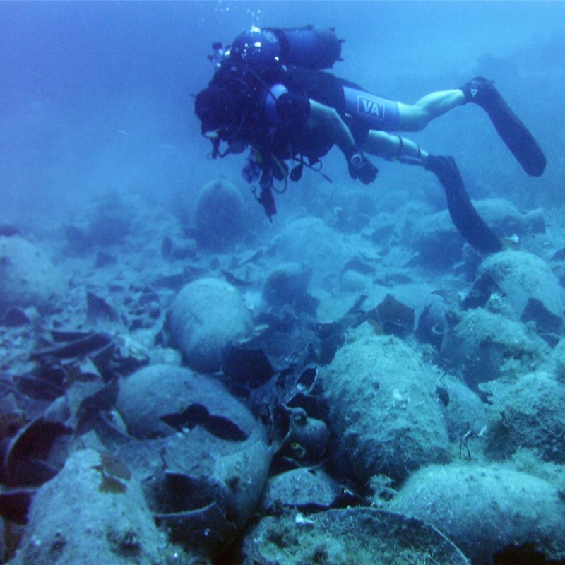 Descubren restos antiguos en la isla sagrada de Delos