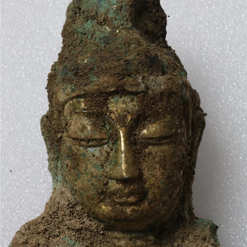 Hallan una estatuilla de Buda del siglo IX