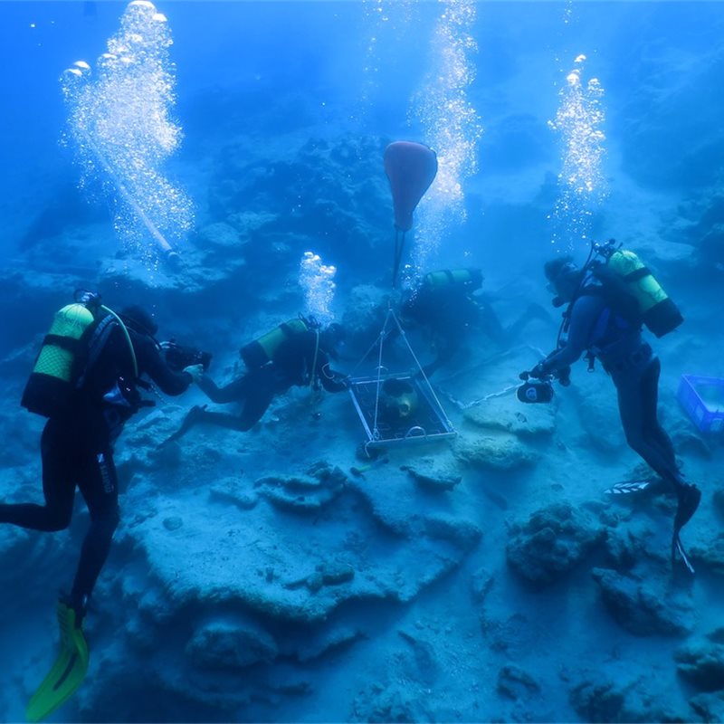 Investigan uno de los barcos más antiguos del Mediterráneo