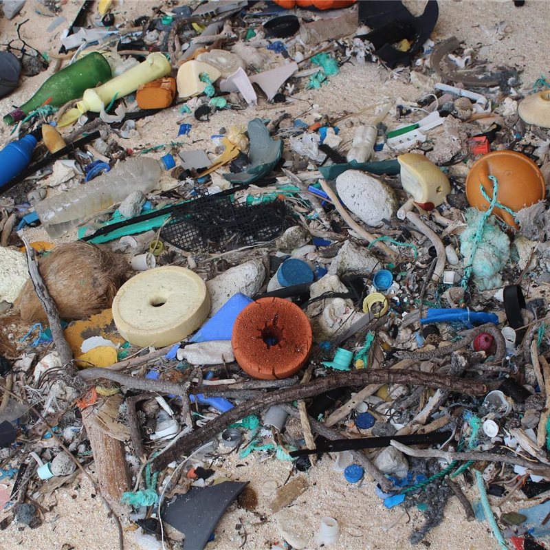 Millones de plásticos en los confines de la Tierra