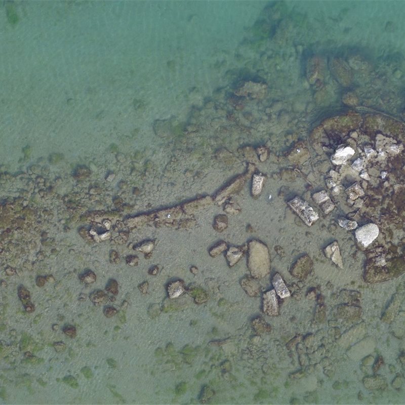 Investigan las antiguas instalaciones portuarias de la isla de Salamina
