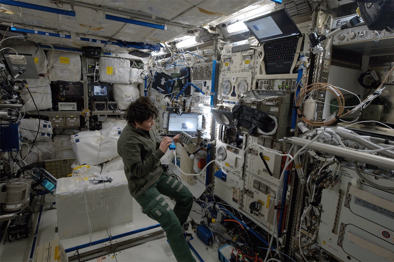 La astronauta Samantha Cristoforetti en la ISS