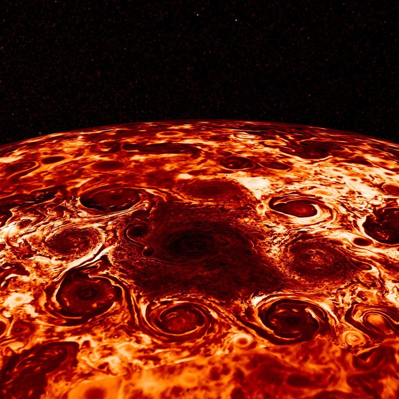 Impresionantes imágenes de Júpiter, un mundo turbulento y asimétrico