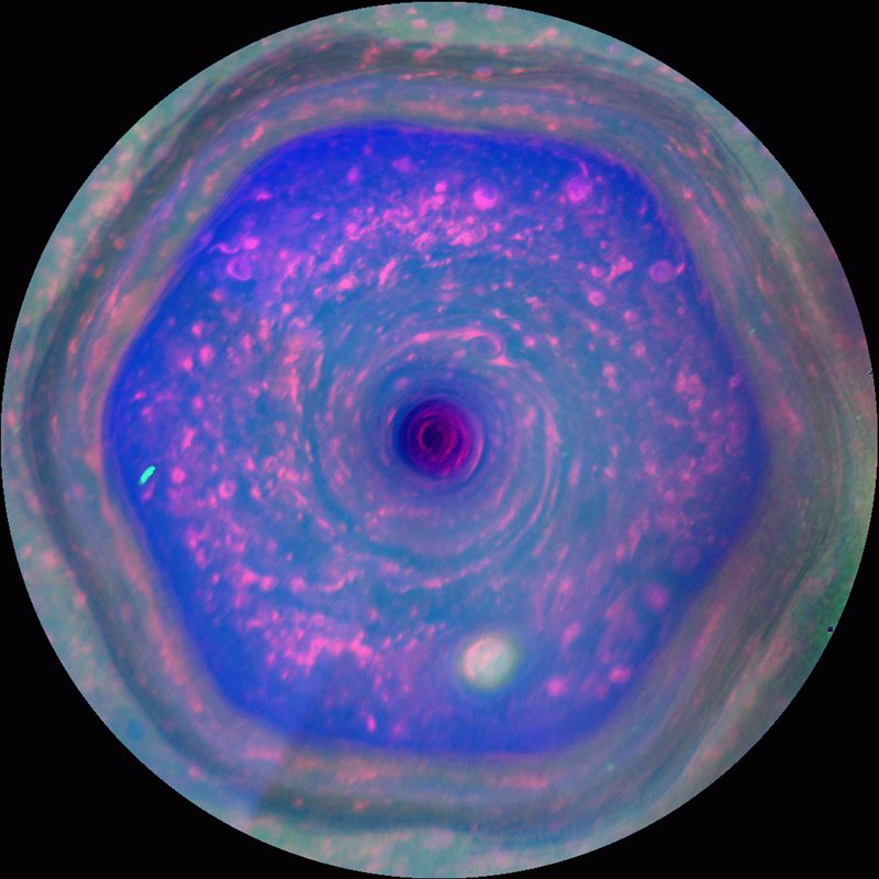 El misterioso hexágono que gira sobre el polo norte de Saturno