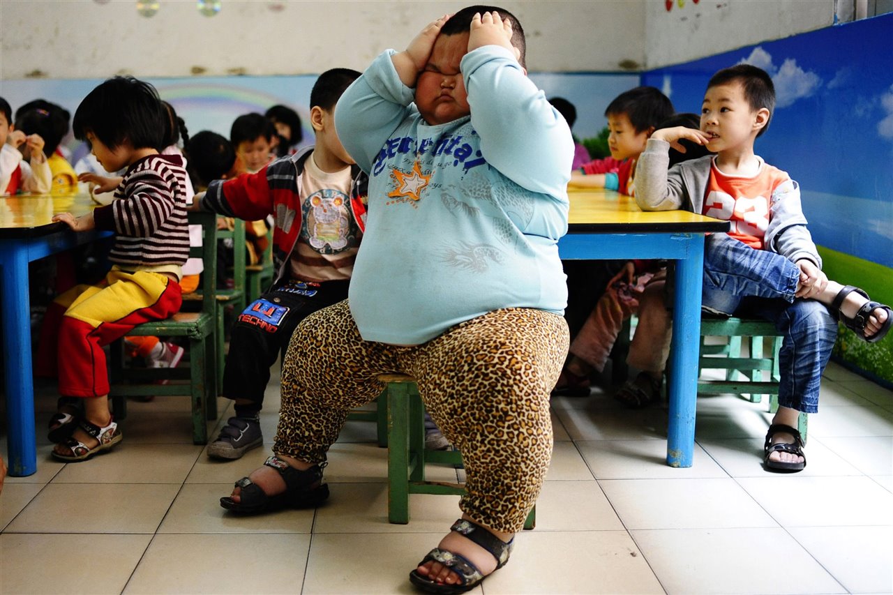 Lu Zhihao, con 4 años y 62 kilos, es el niño más gordo de China