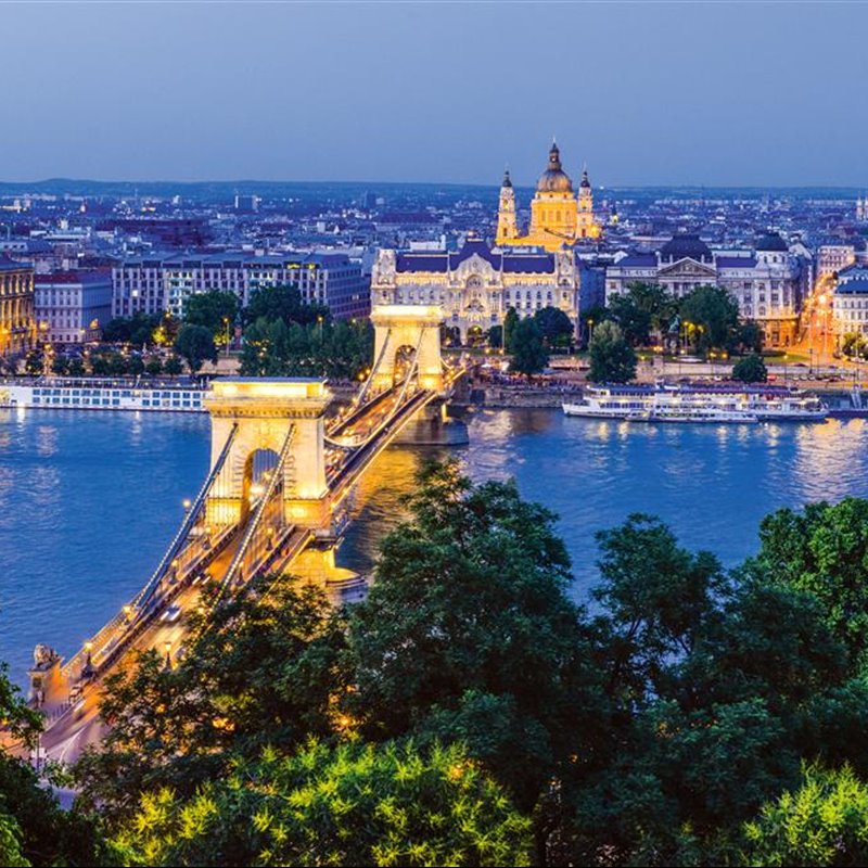 Budapest buceando por sus entrañas
