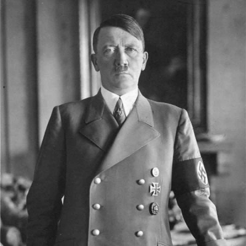 A subasta un ejemplar excepcionalmente raro del 'Mein Kampf' de Adolf Hitler