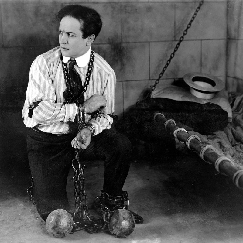 Harry Houdini en una foto tomada en 1919