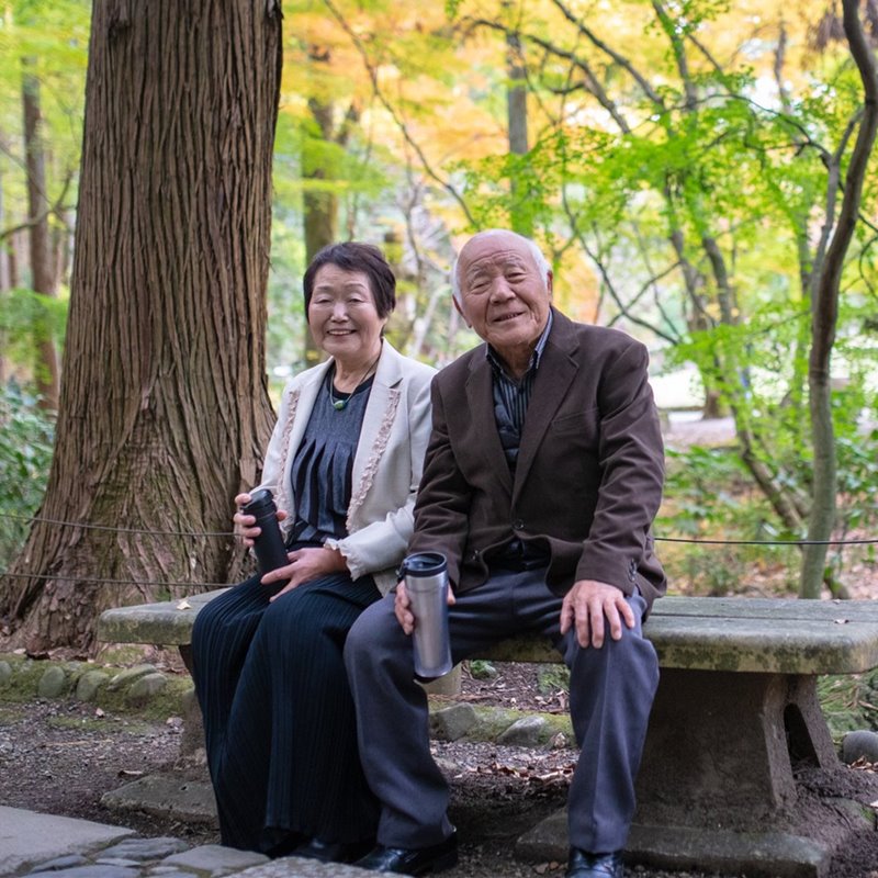 En Japón, en 2015, de las 61.763 personas que  superaban los 100 años de edad, tan solo 146 llegaban a la increíble edad de 110 años.