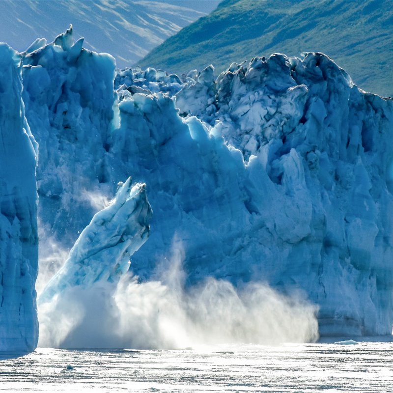 Desprendimiento de un iceberg en la Antártida