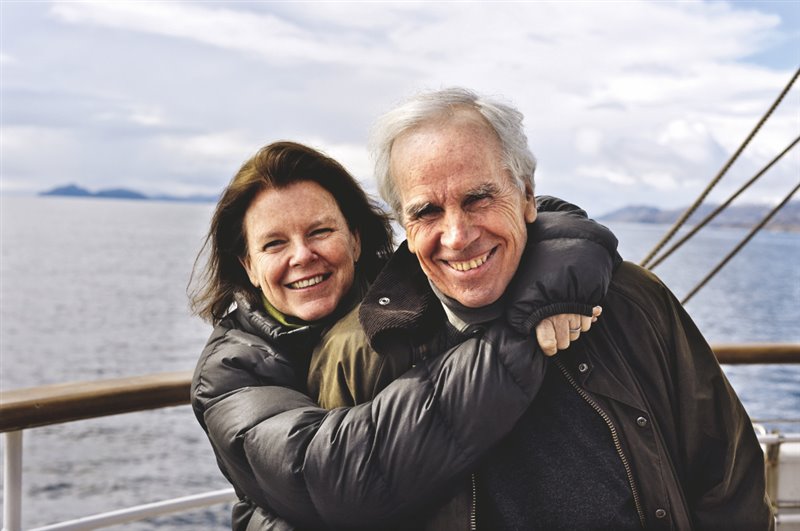 Doug Tompkins, marido y socio de Kris (junto a ella en esta foto de 2010) murió en 2015 en un accidente de kayak.