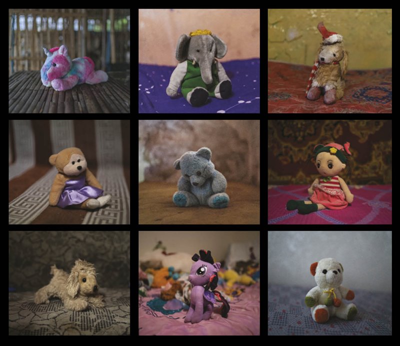 Los dormitorios infantiles que ha visitado la fotógrafa Hannah Reyes Morales por todo el mundo están presididos por los peluches preferidos de los niños. Algunos pequeños cantaban nanas a sus muñecos. 
