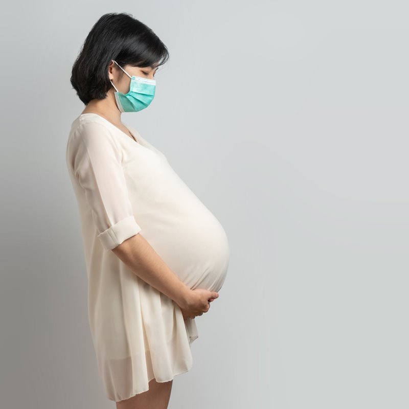 Comprobado, la COVID-19 aumenta el riesgo de complicaciones durante el embarazo