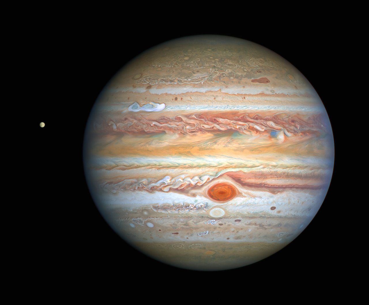 https://content.nationalgeographic.com.es/medio/2021/09/28/jupiter-junto-a-una-de-sus-lunas-europa_31a20798_1280x1058.jpg