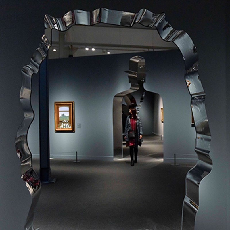 Visita comentada a la exposición "La Máquina Magritte" (en el CaixaForum de Barcelona)