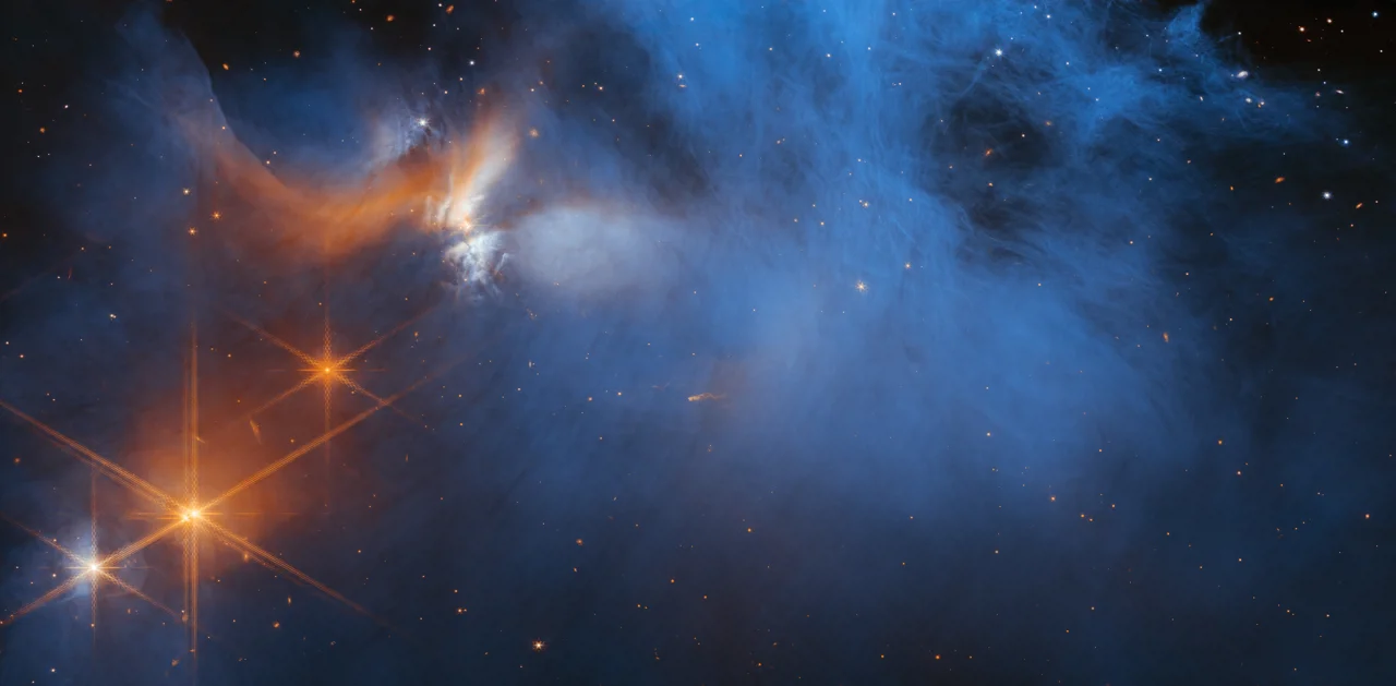 Nube molecular del Camaleón I observada por el Telescopio James Webb