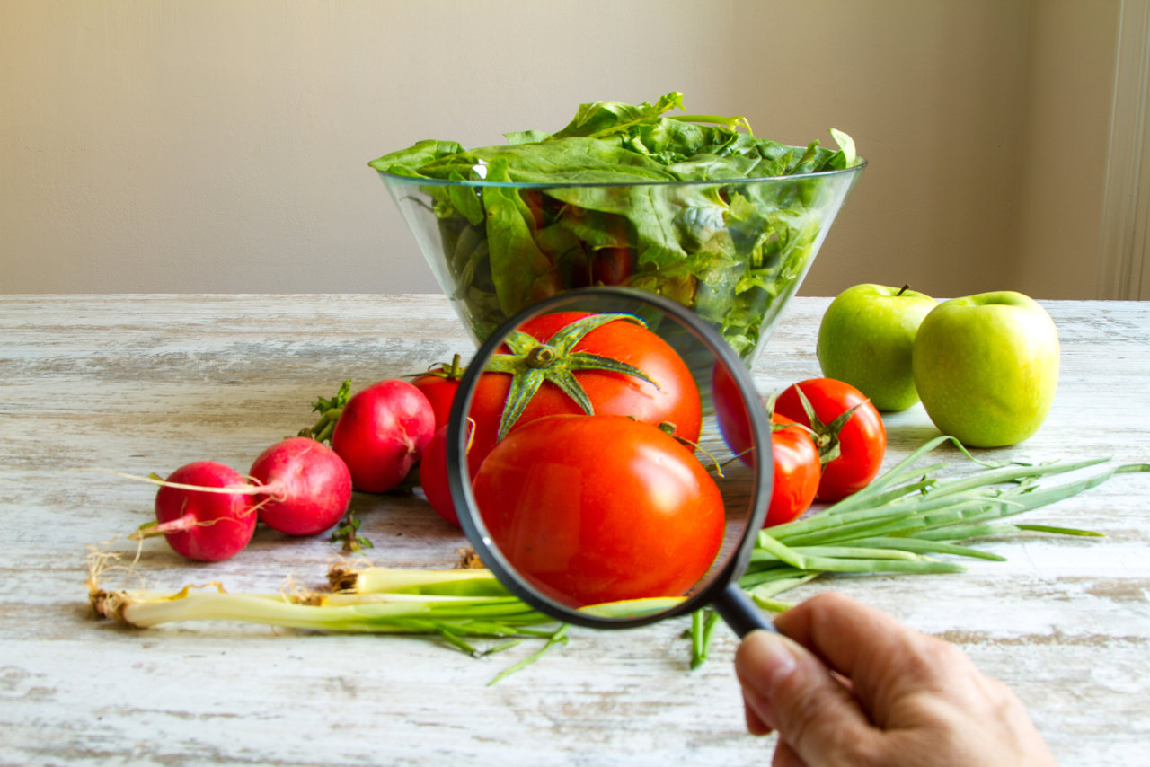 En busca de pesticidas en frutas y verduras