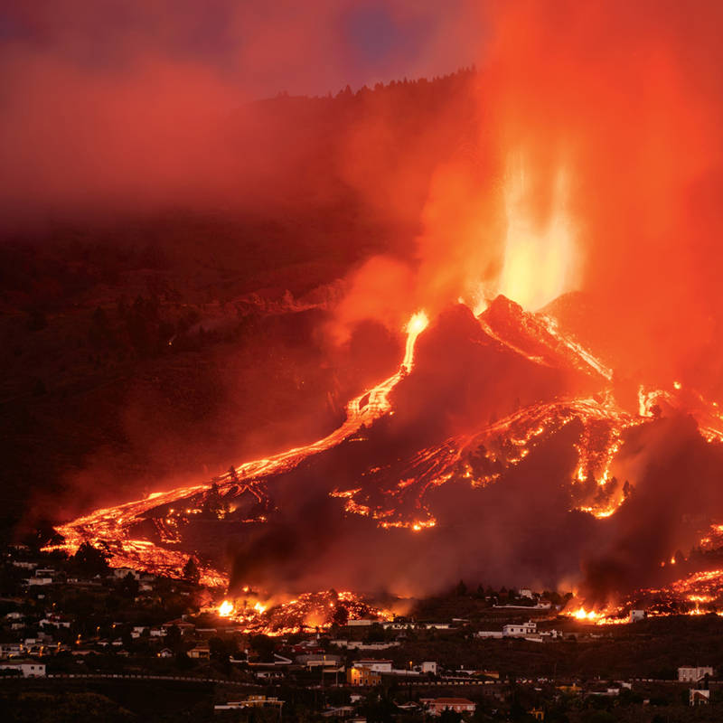 6 volcanes en España a los que no hay que perder de vista