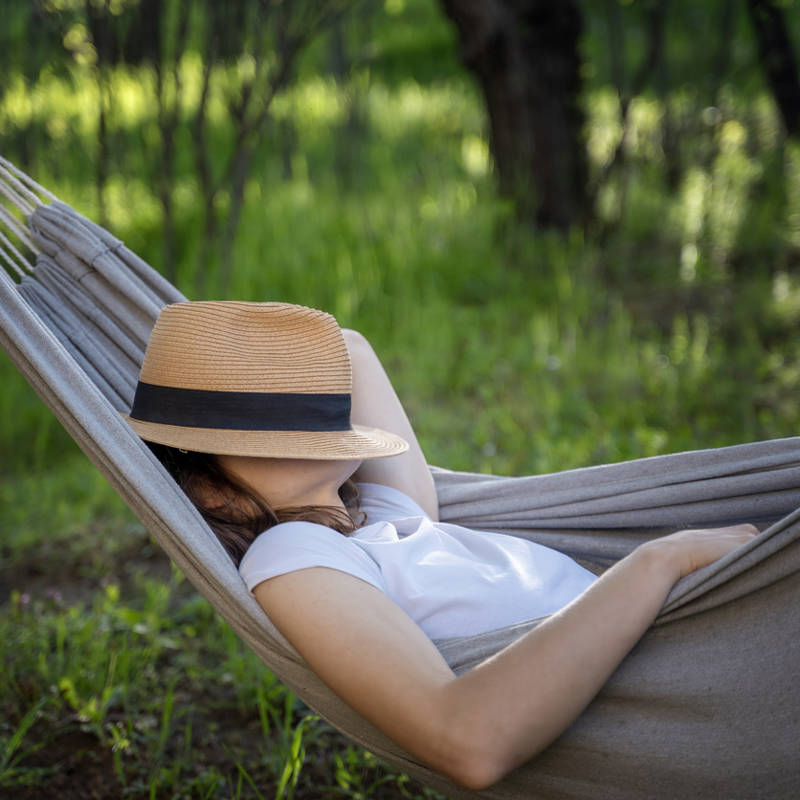 La ciencia detrás de la siesta: ¿Disminuye el rendimiento? ¿Cuál es su duración ideal?