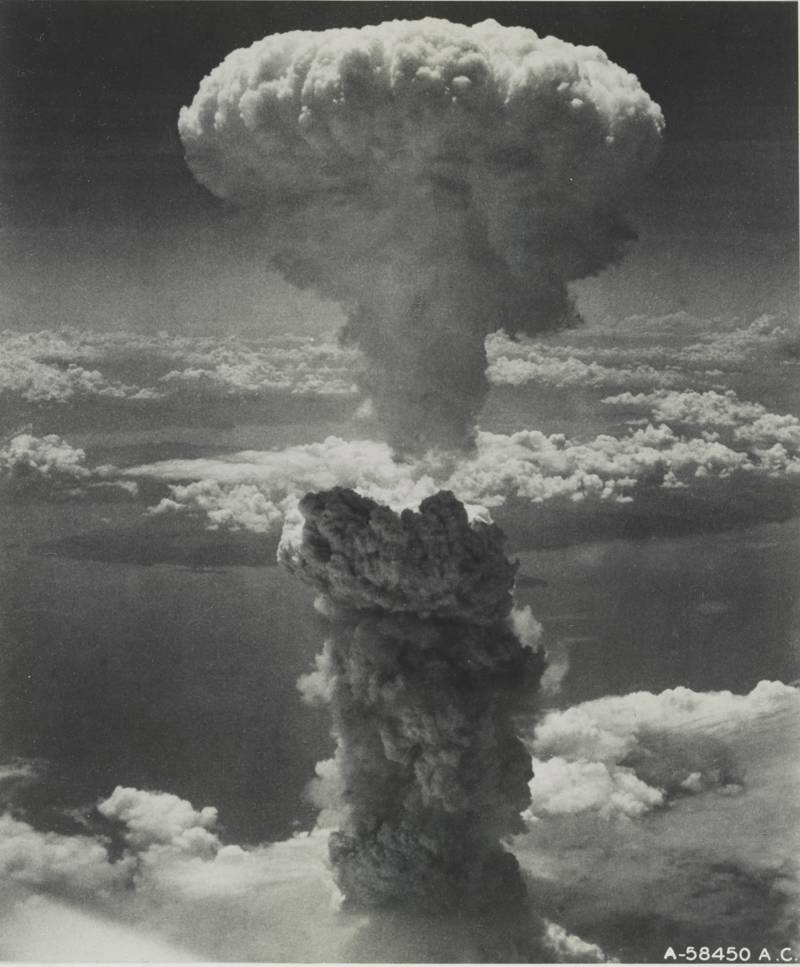 Implosión de la bomba atómica en Nagasaki