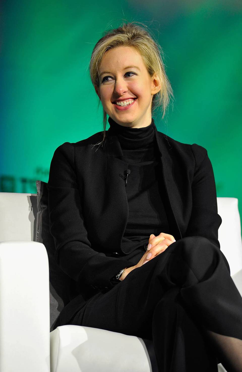 Elizabeth Holmes El Auge Y Caída De La Mujer Que Estafó A Silicon Valley 