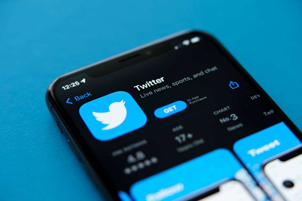 Adiós al pájaro de Twitter: la red social pasará a llamarse X