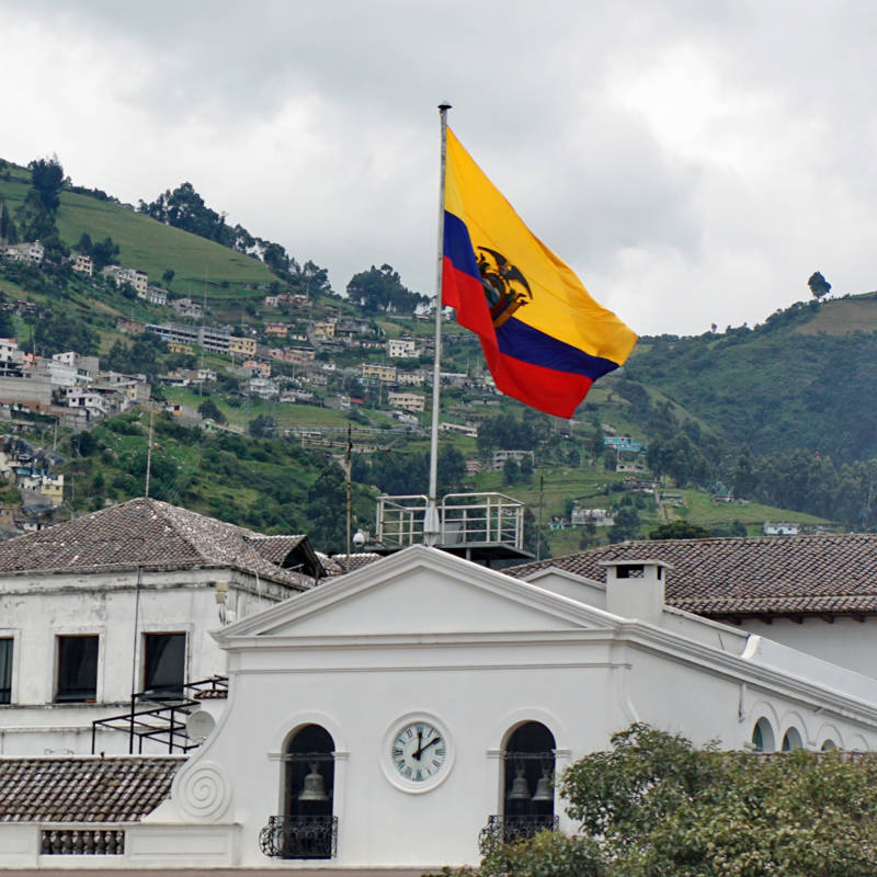 El asesinato de un candidato sacude la campaña presidencial en Ecuador