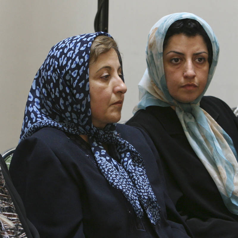 De Ebadi a Mohammadi, el Nobel de la Paz resalta la inquebrantable lucha femenina en Irán