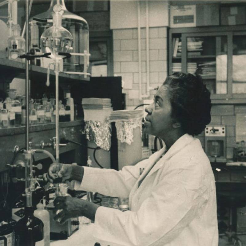 Marie Maynard Daly, la primera afroamericana en doctorarse en Química