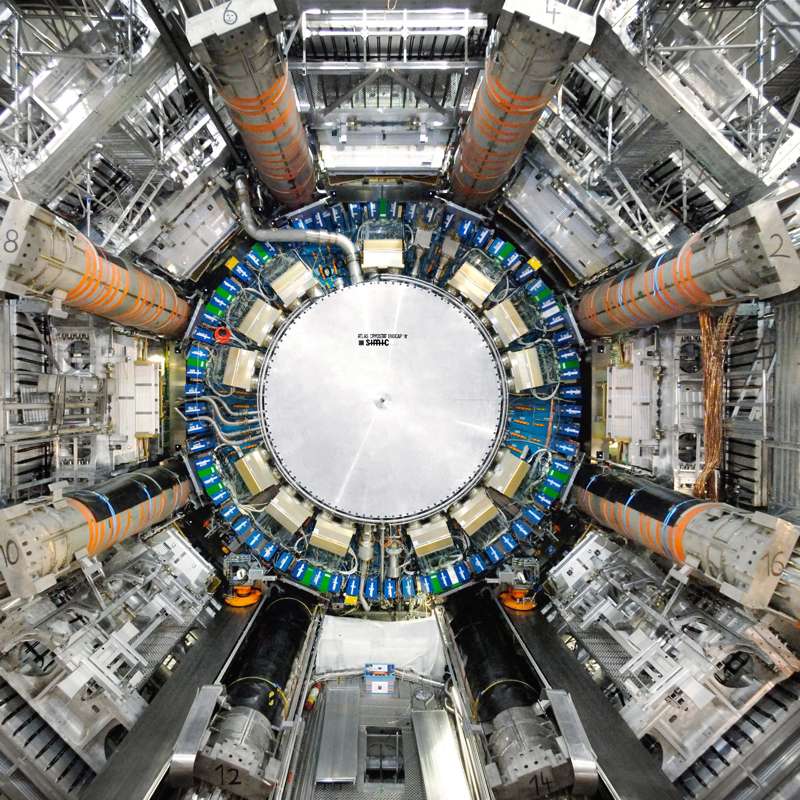 CERN Gran Colisionador de Hadrones