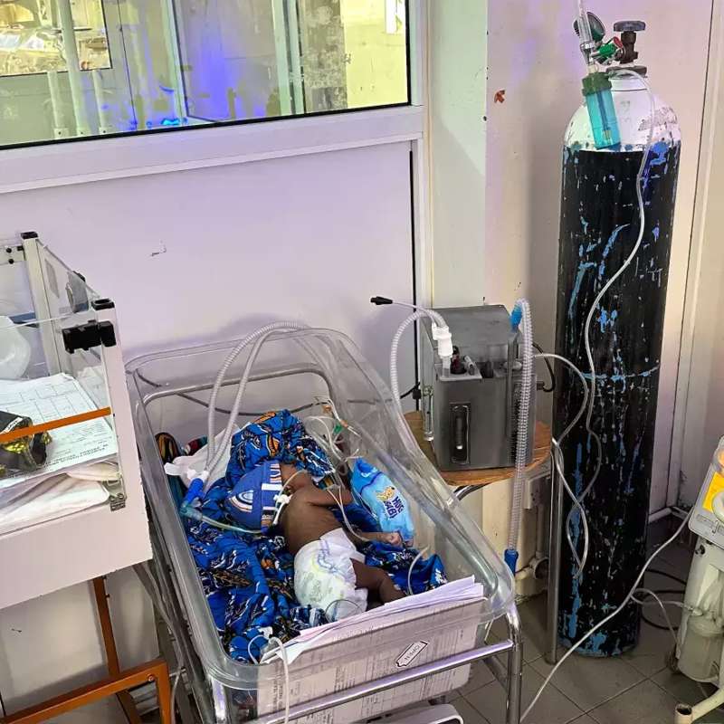 Un dispositivo creado por investigadores españoles da esperanza a los recién nacidos en África