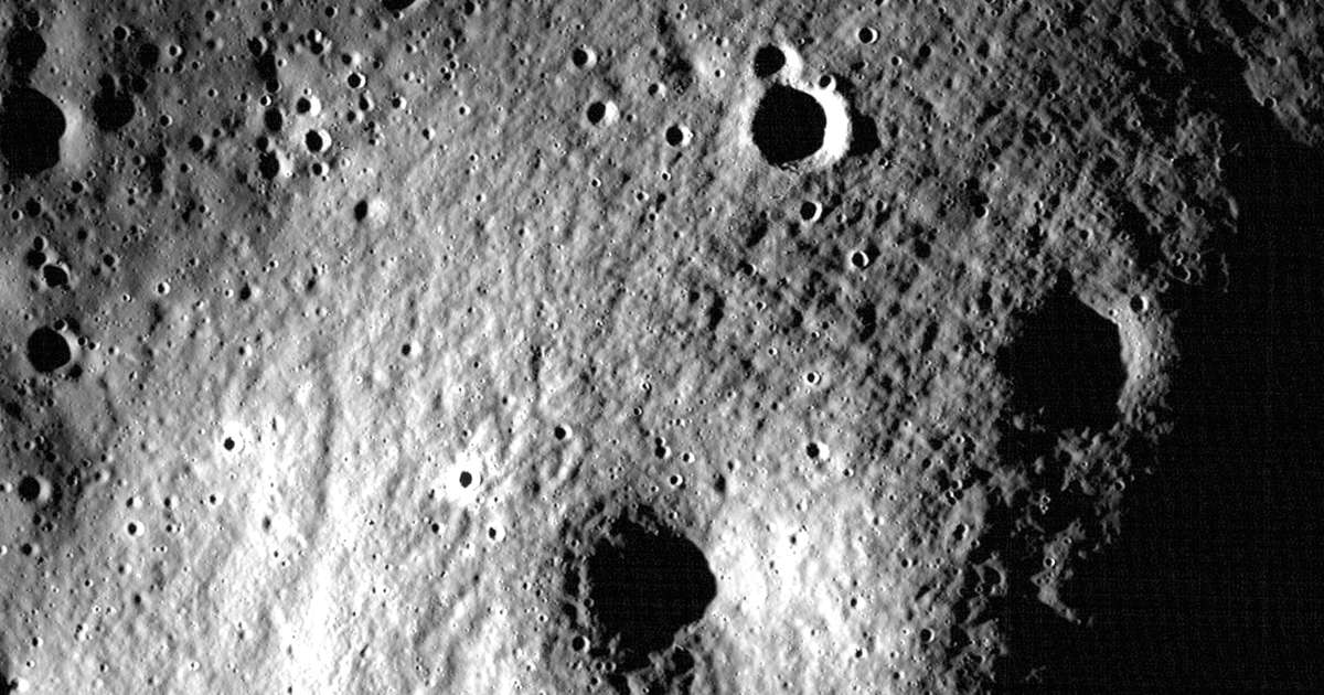 Confirman la existencia de una cueva en la Luna, un posible refugio ...