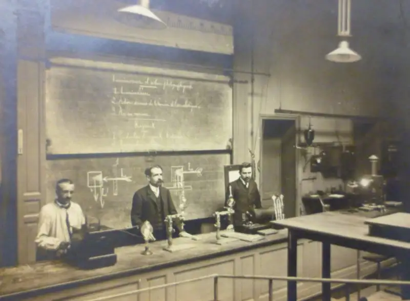 1 s2 0 S1631070514001340 gr006