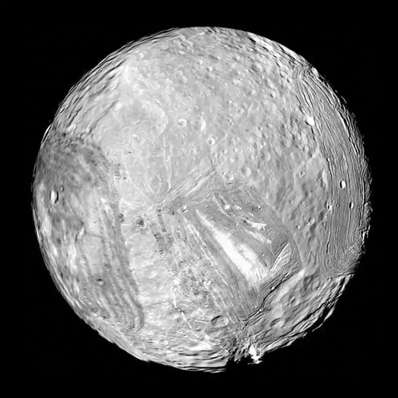 Miranda, una luna de Urano, también podría albergar un océano en su interior