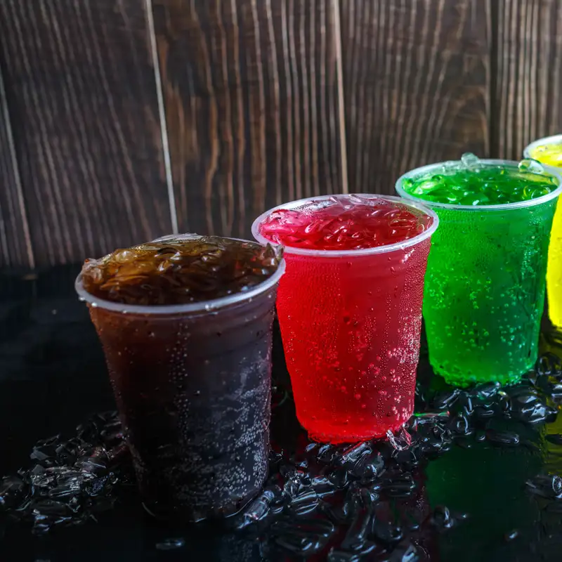 El consumo de bebidas azucaradas aumenta el riesgo de diabetes e infartos