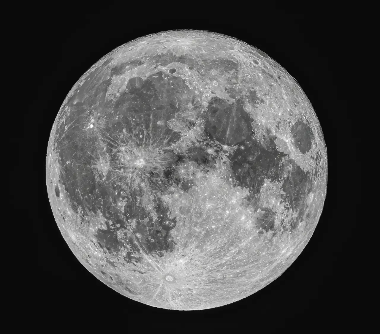 La Luna, en peligro: entra en la lista de lugares amenazados por el hombre