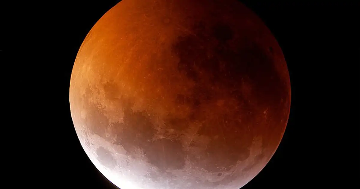 Luna de gusano, luna de sangre y eclipse lunar: a qué hora verlo desde España