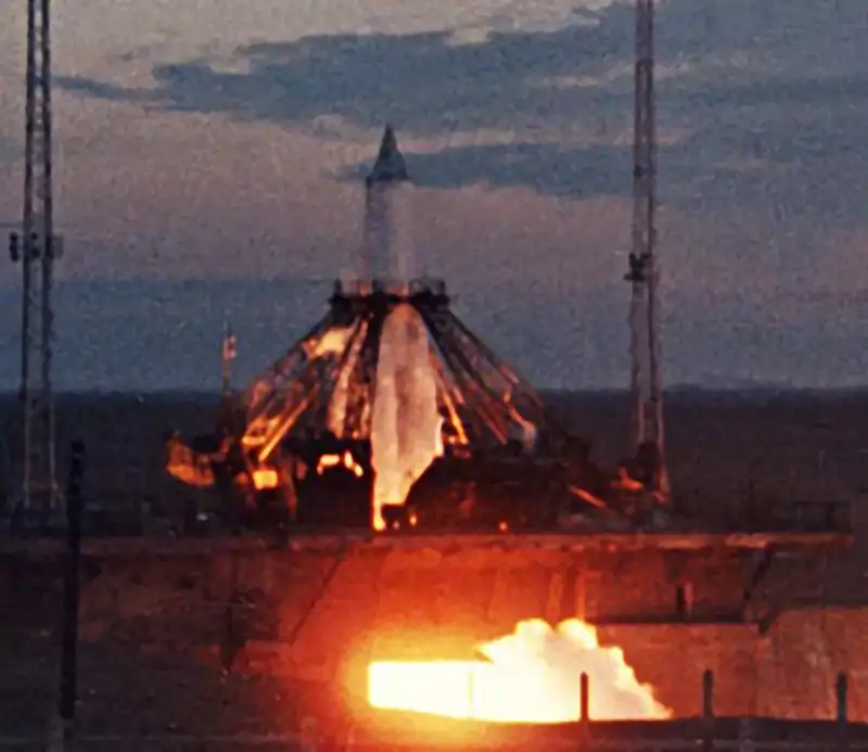 Lanzamiento Sputnik 2