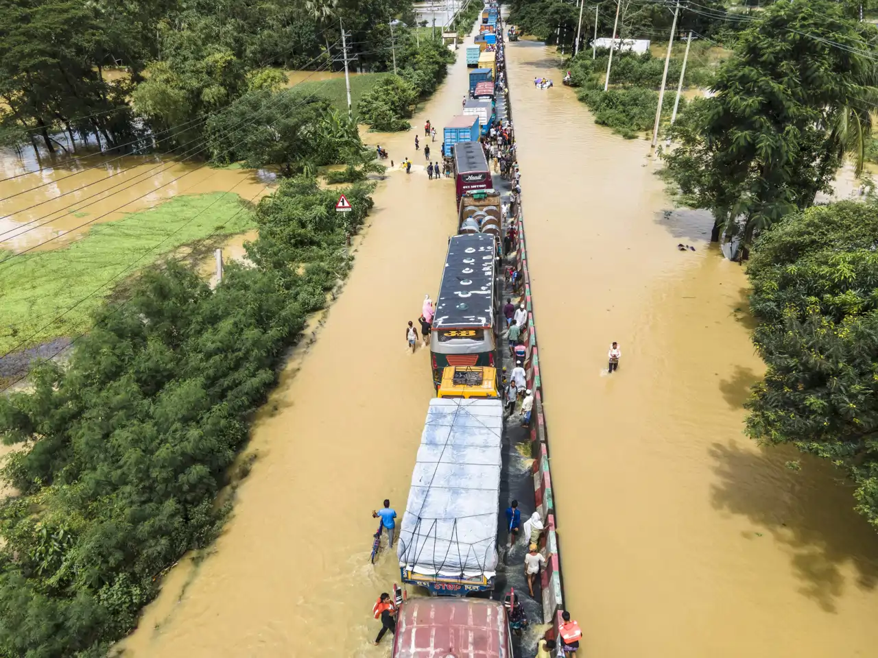 1  Flooded Dhaka Chittagong Highway in Muhuriganj after monsoon rains in Bangladesh (Muhammad Amdad Hossain, ZUMA Press, Cordon Press)