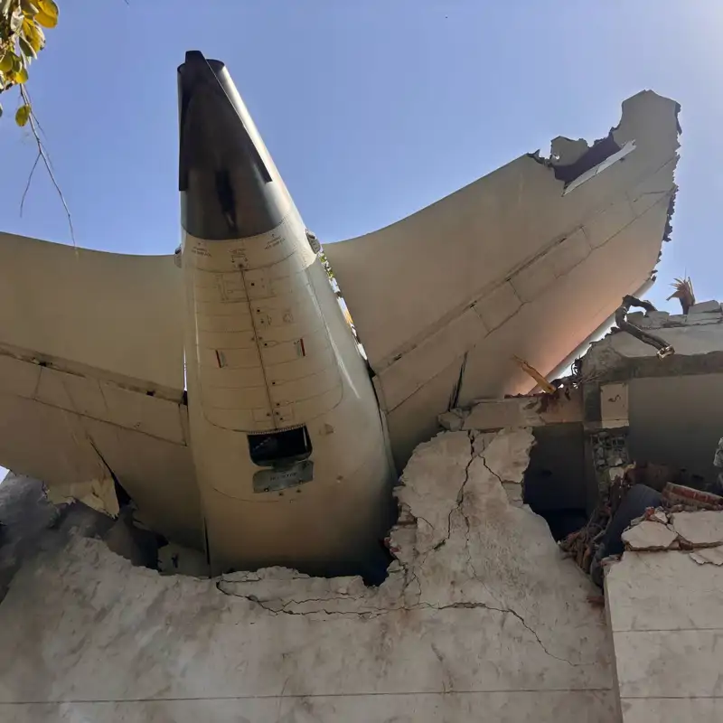 Lo que sabemos sobre el accidente de Air India: más de 200 muertos, un superviviente y qué sucede con la caja negra