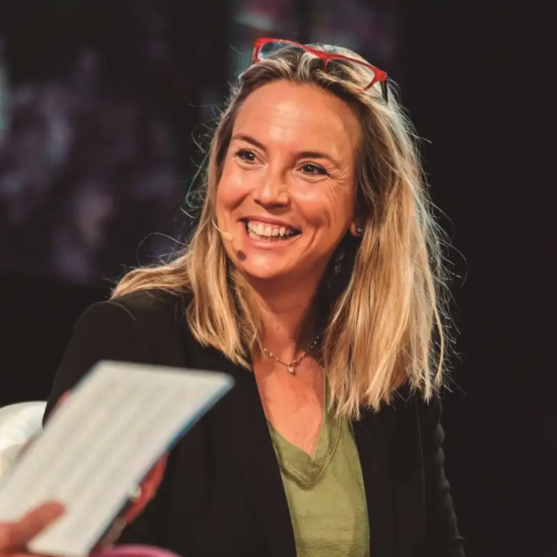 Odile Rodríguez de la Fuente: "La naturaleza es el mejor espejo al que podemos acceder. Nos ayuda a entender quiénes somos"