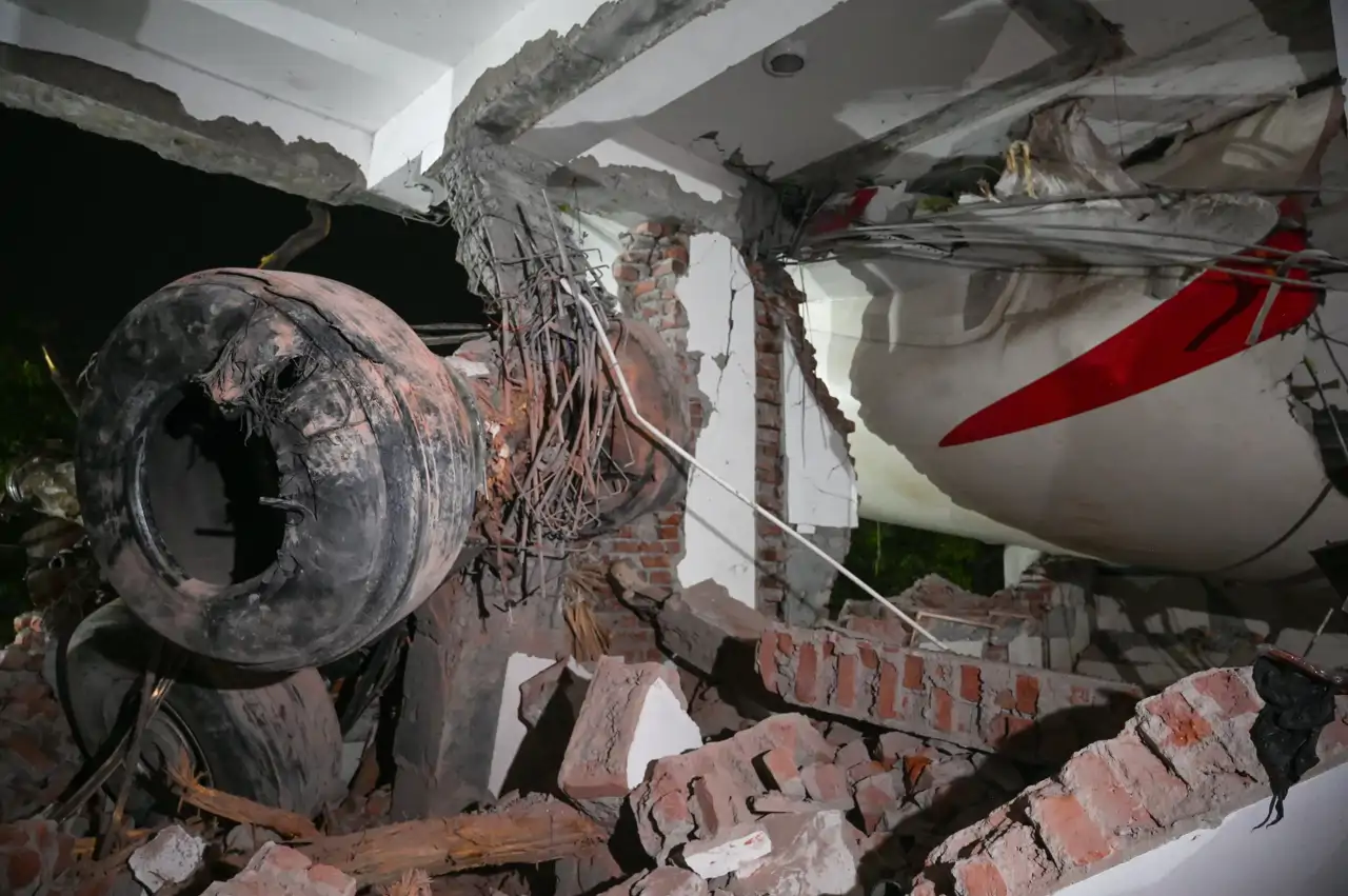 Accidente Air India, avión en residencia universitaria