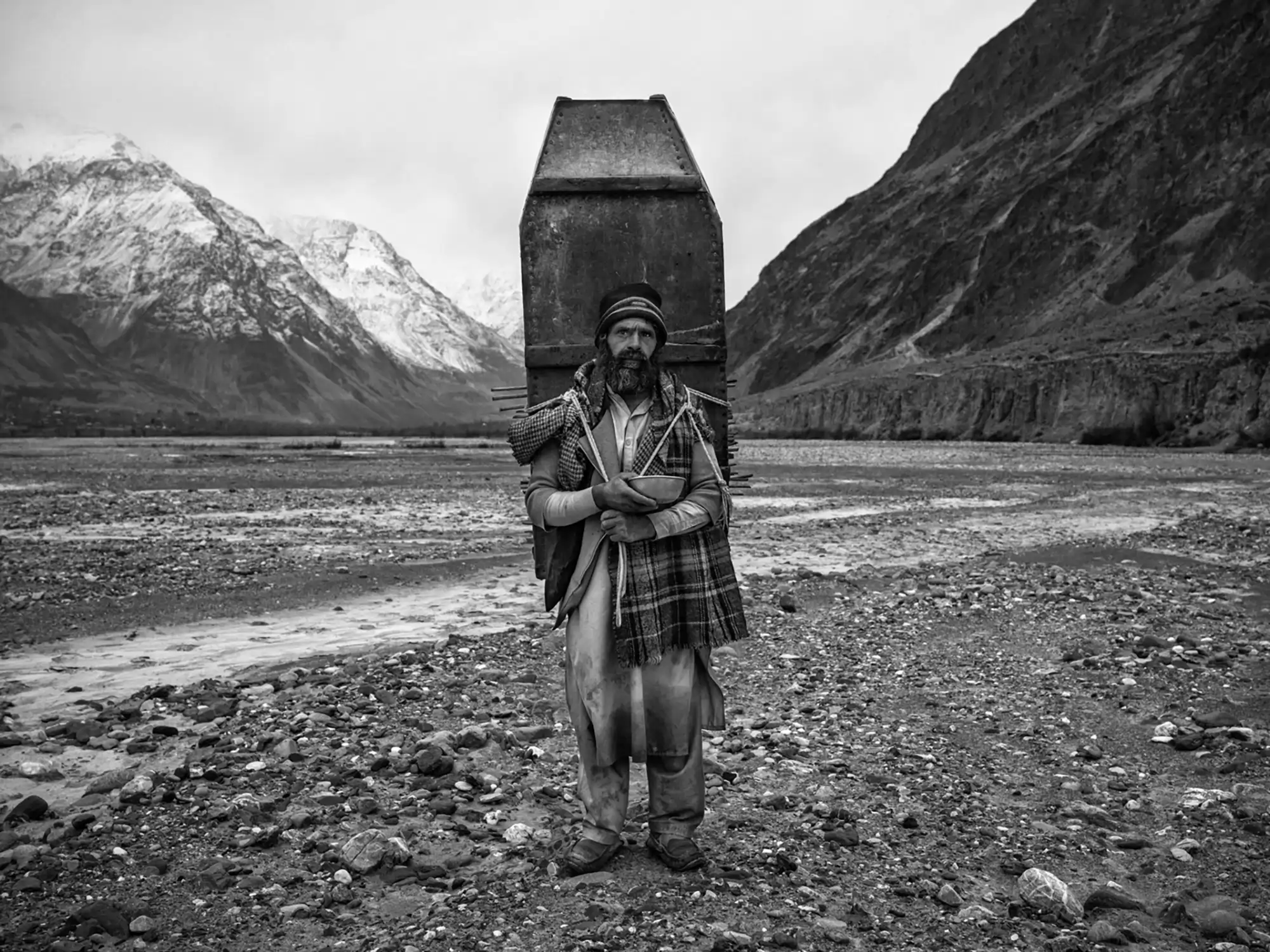 minero-en-pakistan-visa-pour-limage-2025_39151f17_250915154509_2000x1500.webp