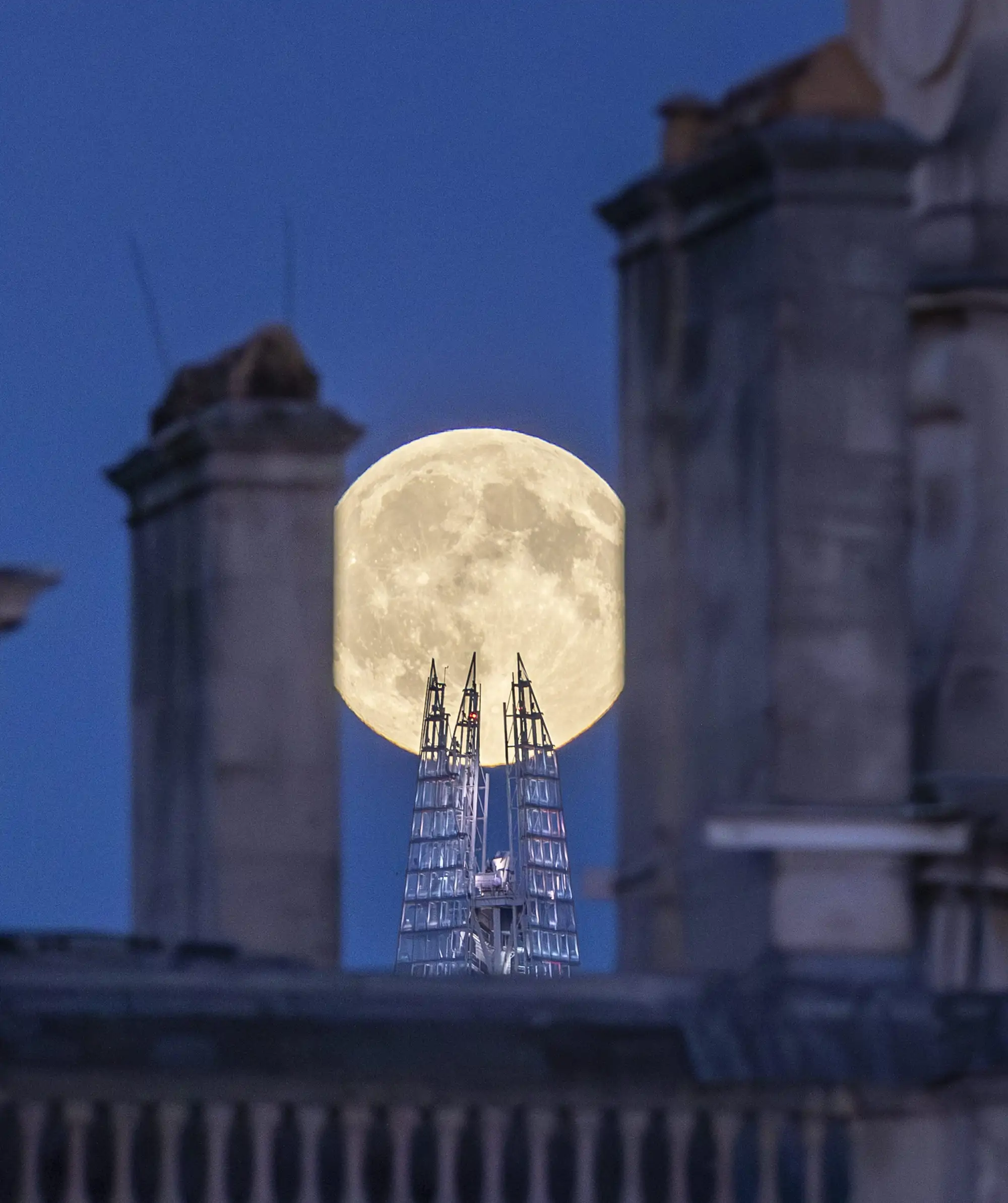 Luna llena de octubre 2025 Superluna Londres