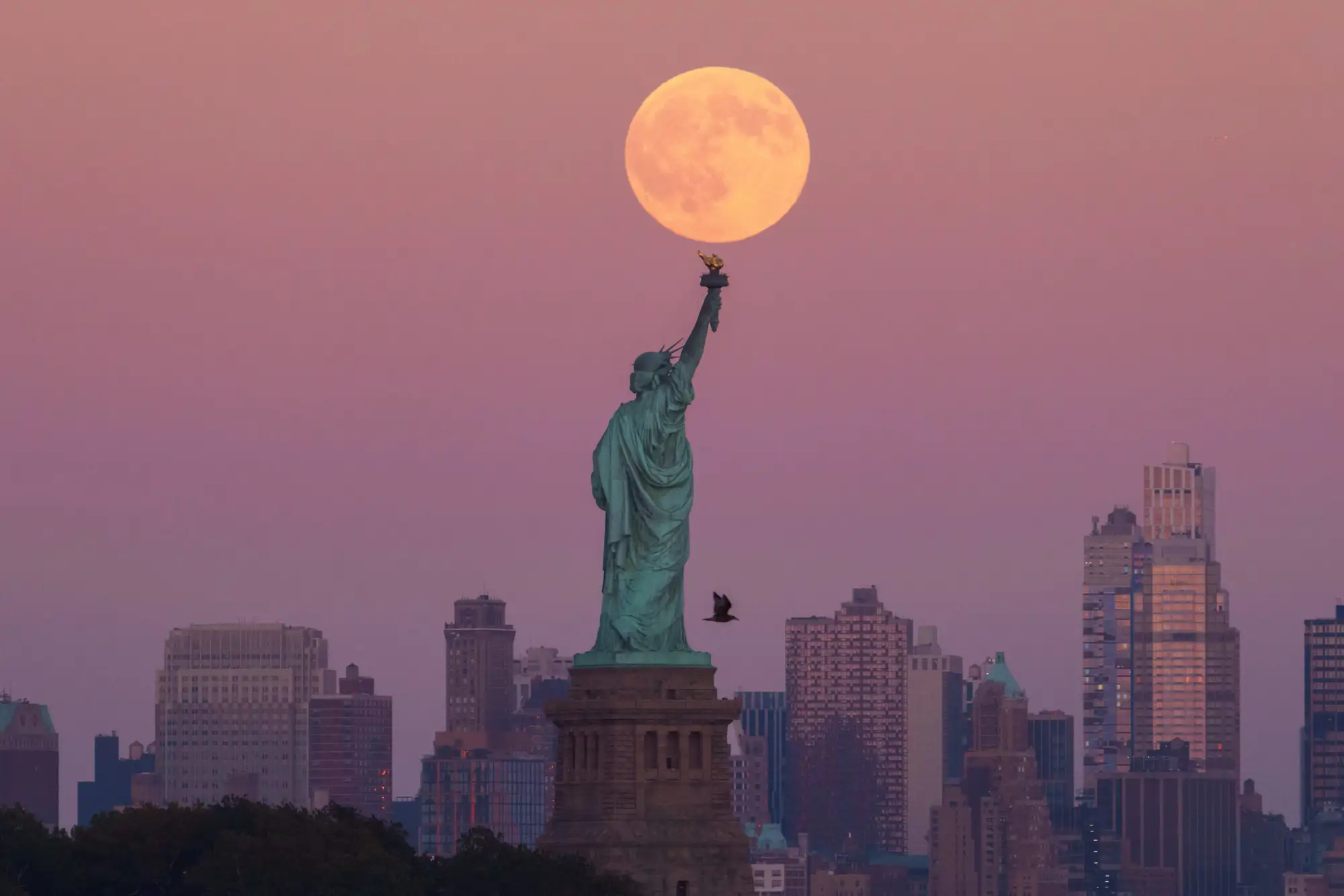 Luna llena de octubre 2025 Superluna Nueva York