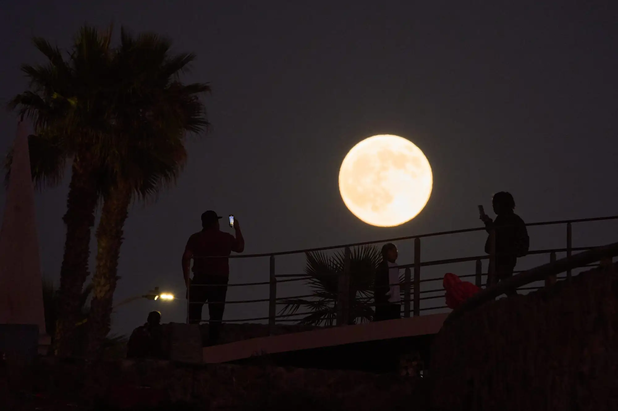 Luna llena de octubre 2025 Superluna Tijuana